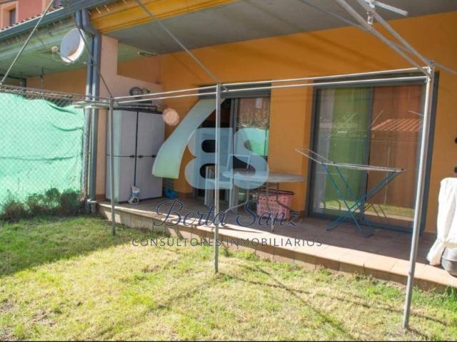 Chalet en venta en Madrebuena, Pioz