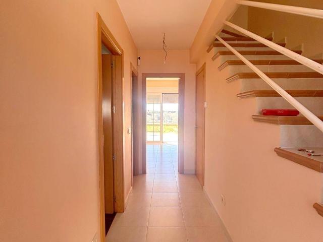 Chalet en venta en Madrebuena, Pioz