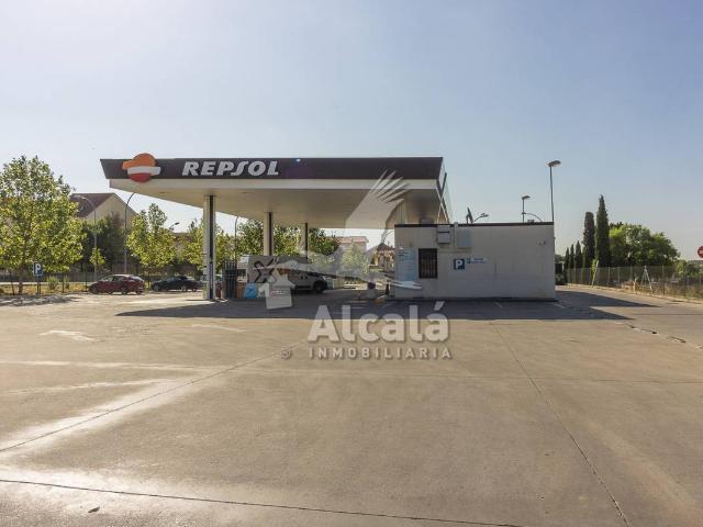 Chalet en venta en Madrebuena, Pioz