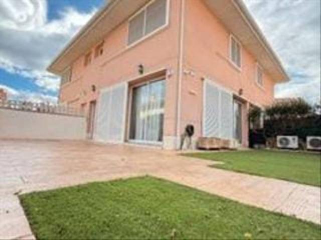 Villa en venta en Mont-roig Del Camp