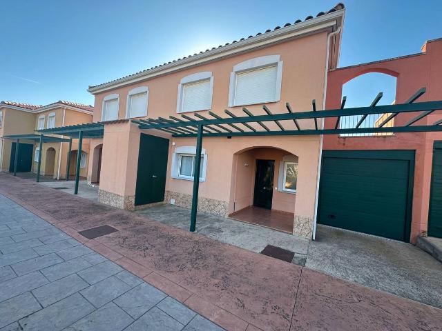 Villa en venta en Mont-roig Del Camp
