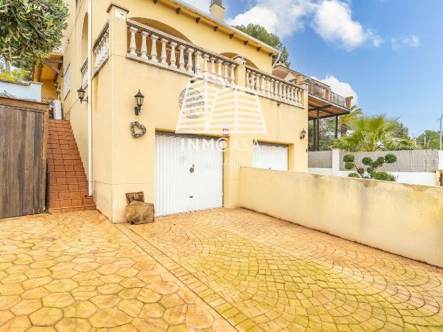 Chalet en venta en el Castell de Montornès, Tarragonès