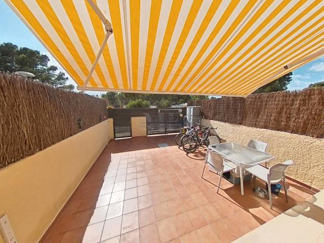 Chalet en venta en Mont-roig Del Camp