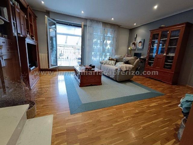Chalet en venta en Las Gaunas, Logroño