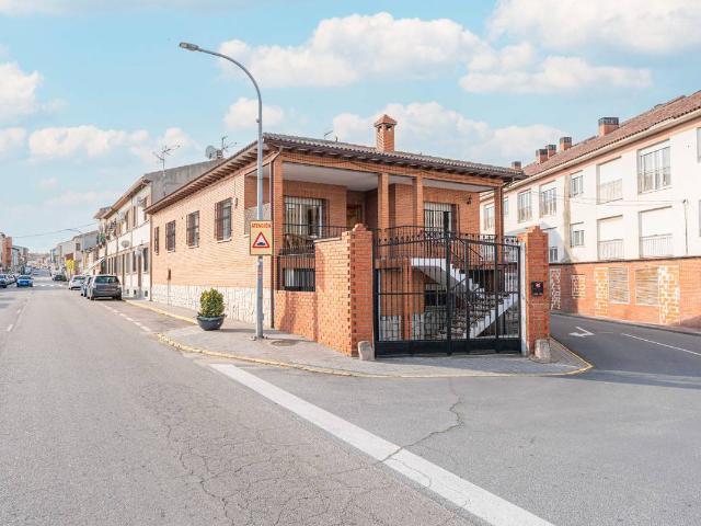 Villa en venta en Portillo De Toledo
