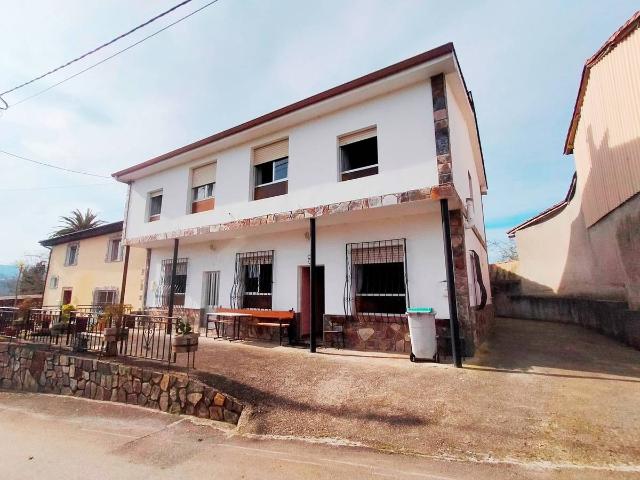 Chalet en venta en Pravia, Praúa