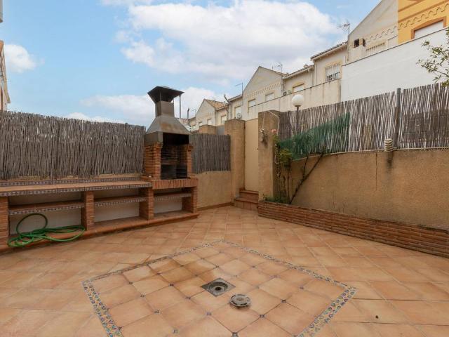 Villa en venta en Peligros, Monteluz