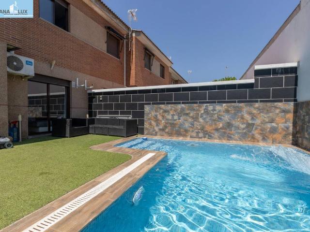 Chalet en venta en Pulianillas, Comarca de la Vega de Granada