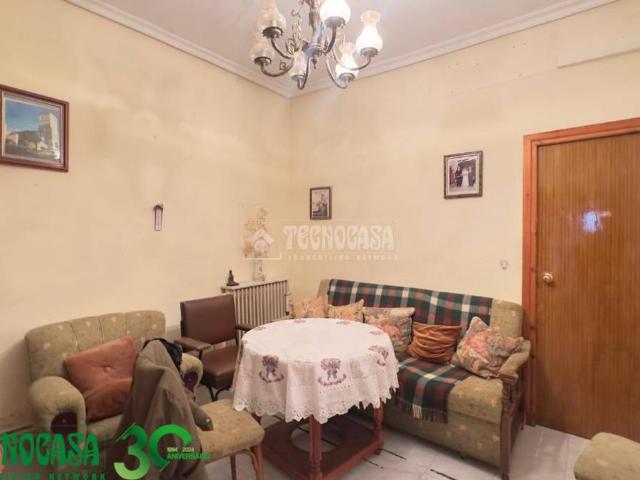 Villa en venta en Quintanar De La Orden
