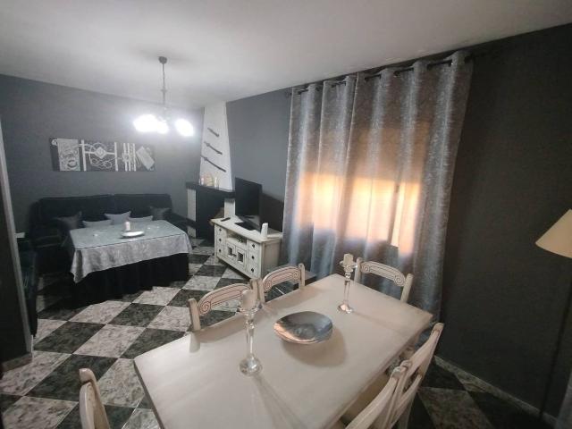 Villa en venta en Quintanar De La Orden