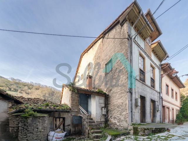 Chalet en venta en Quirós, Asturias