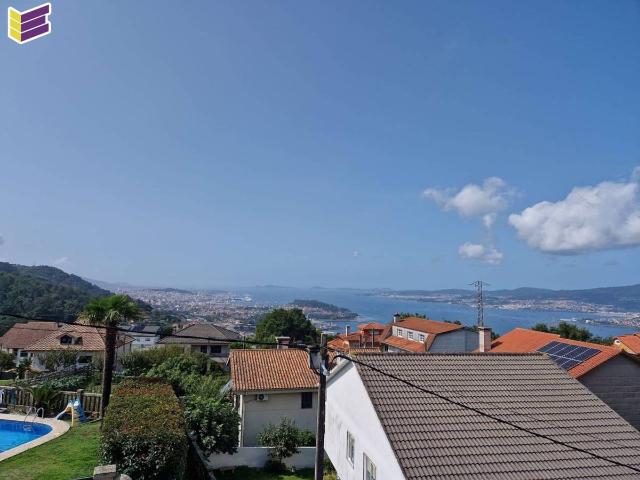 Chalet en venta en Redondela, Vigo