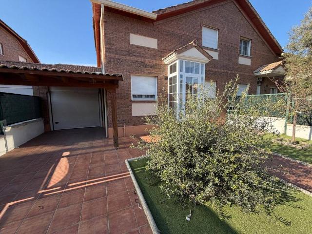 Chalet en venta en Renedo De Esgueva, Castilla y León