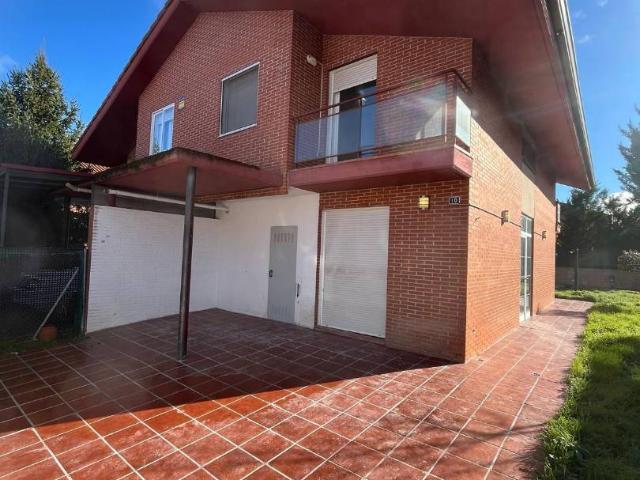 Chalet en venta en Renedo De Esgueva, Castilla y León