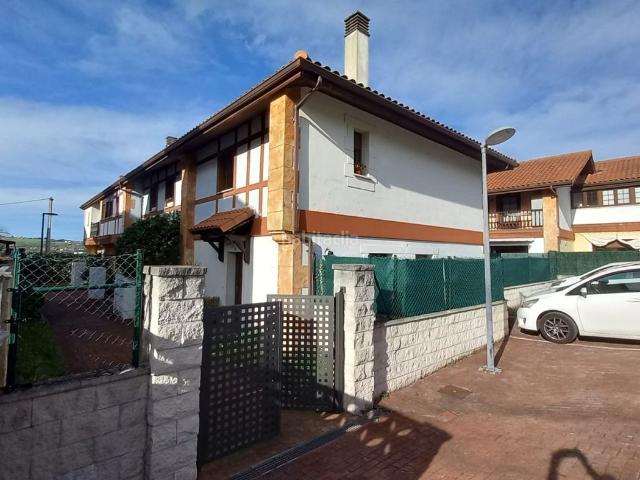 Chalet en venta en Reocín