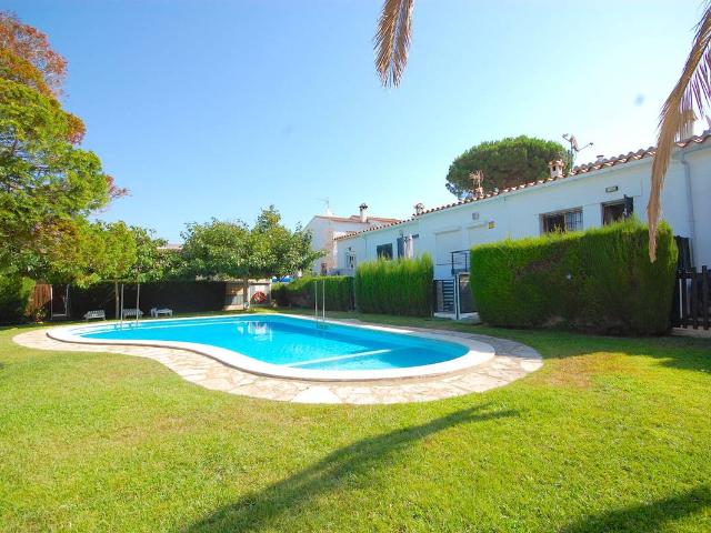 Chalet en venta en Camp dels Pilans, Alt Empordà