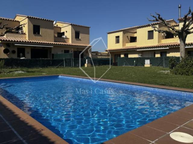 Chalet en venta en Camp dels Pilans, Alt Empordà