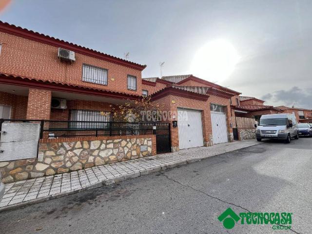 Chalet en venta en Rielves, Toledo