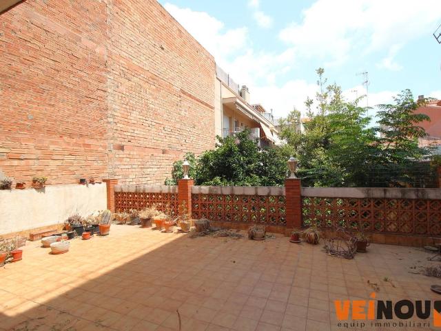 Villa en venta en Cornellà De Llobregat, Centre