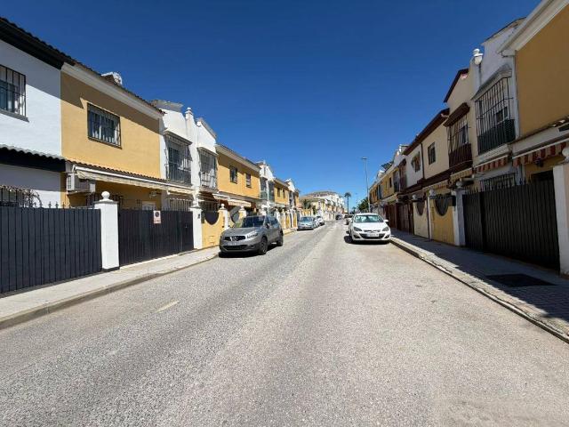 Chalet en venta en La Rinconada, Andalucía