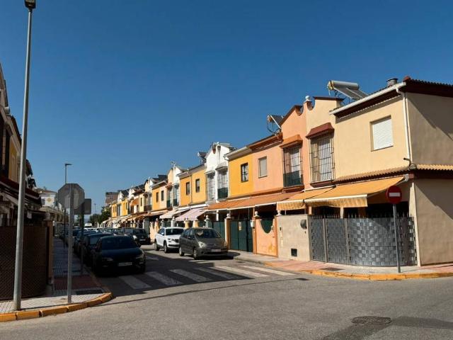 Villa en venta en La Rinconada