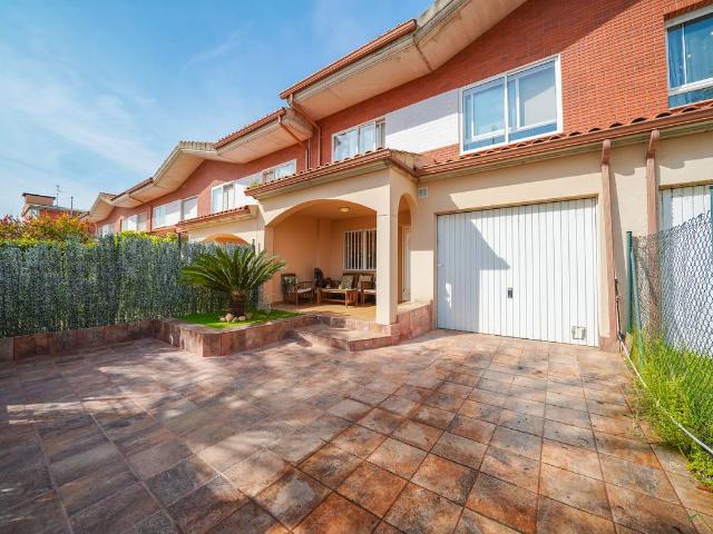 Villa en venta en Riudoms
