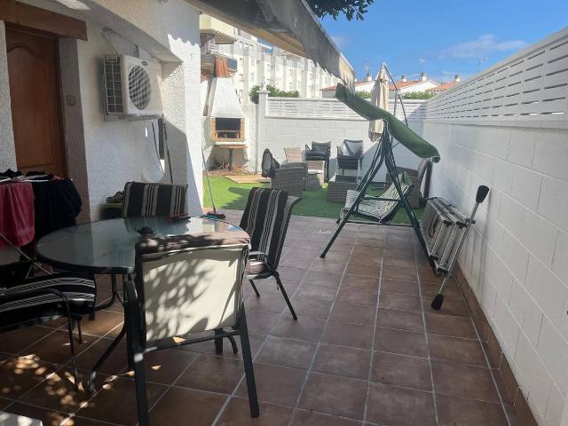 Villa en venta en Roda De Barà