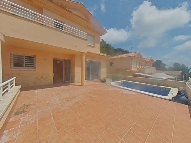 Villa en venta en Roda De Barà
