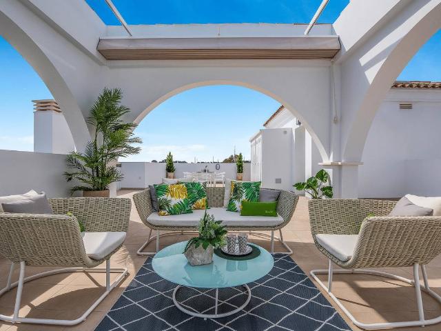 Villa en venta en Rojales, Los Palacios
