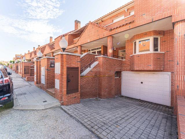 Chalet en venta en Rozas De Puerto Real, Madrid