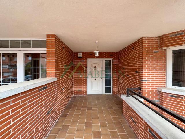 Chalet en venta en Rozas De Puerto Real, Madrid