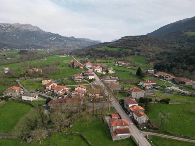 Chalet en venta en Riva, Ruesga