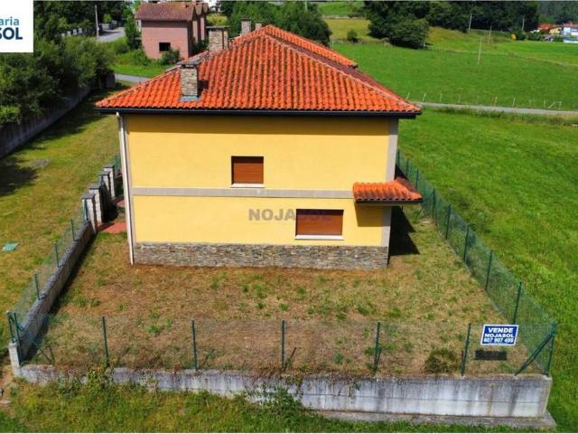 Chalet en venta en Riva, Ruesga