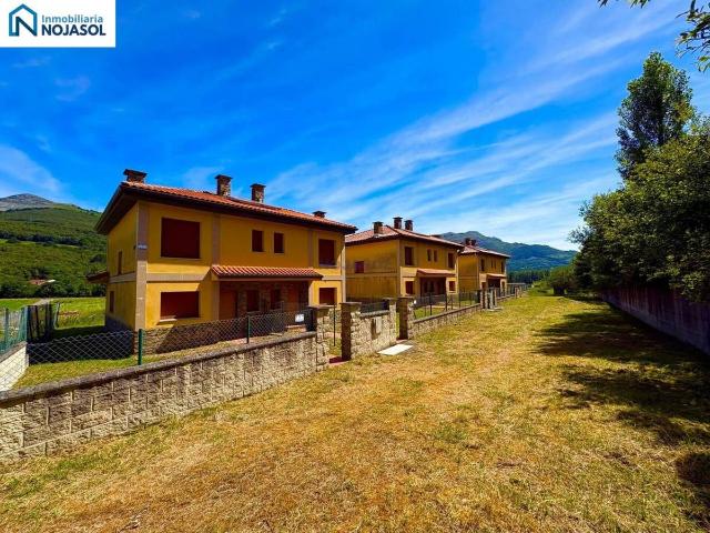 Chalet en venta en Riva, Ruesga