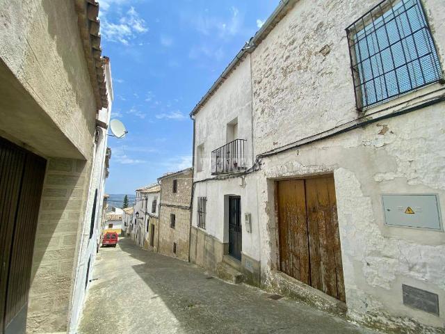 Villa en venta en Sabiote