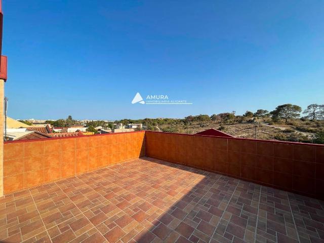 Villa en venta en Sant Joan D'alacant, Benimagrell