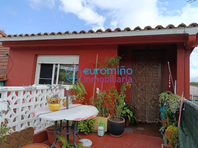 Chalet en venta en A Dobrada, Vigo