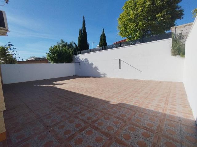 Villa en venta en Salteras, Urbanización Nuestra Señora de la Oliva