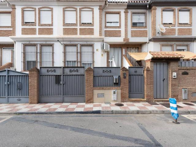 Villa en venta en Churriana De La Vega