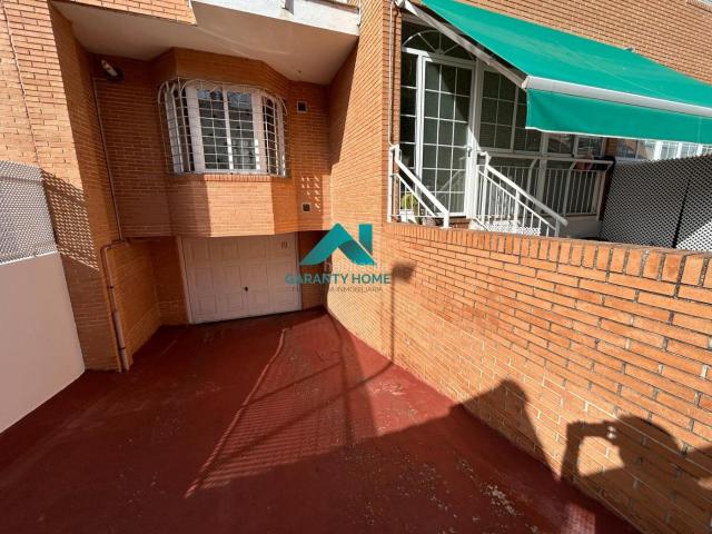 Villa en venta en San Fernando De Henares
