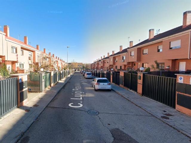 Villa en venta en San Fernando De Henares
