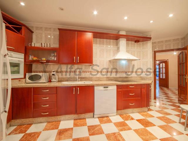 Chalet en venta en La Rinconada, Andalucía