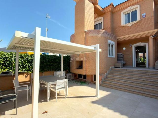 Chalet en venta en Platja de Mutxavista, l'Alacantí