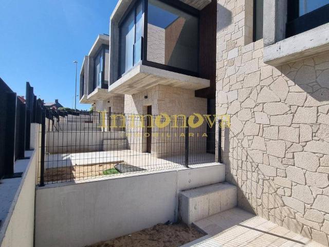 Chalet en venta en A Angustia, Vigo