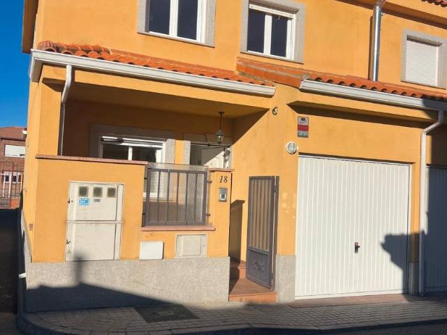 Villa en venta en San Pedro Del Arroyo