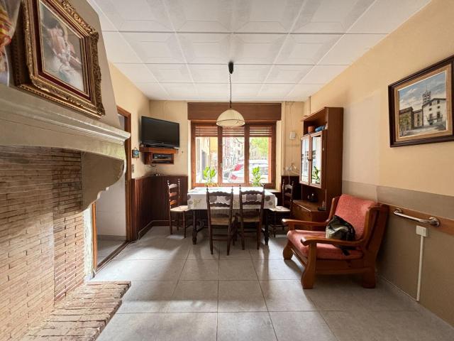 Villa en venta en Sant Feliu De Pallerols