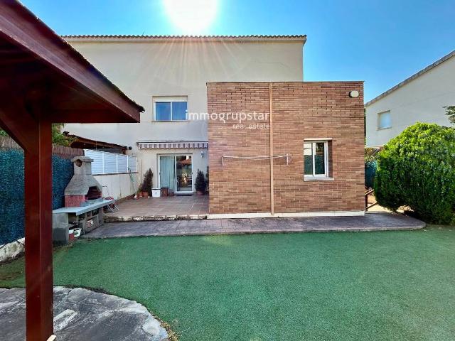 Villa en venta en Santa Cristina D'aro