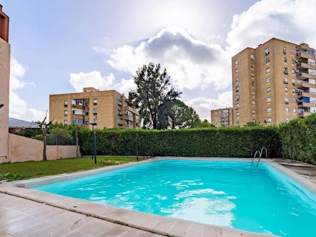 Chalet en venta en Tomares, Andalucía