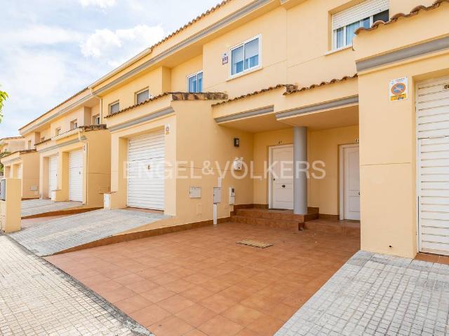 Villa en venta en Cubelles, Barri de la Creu