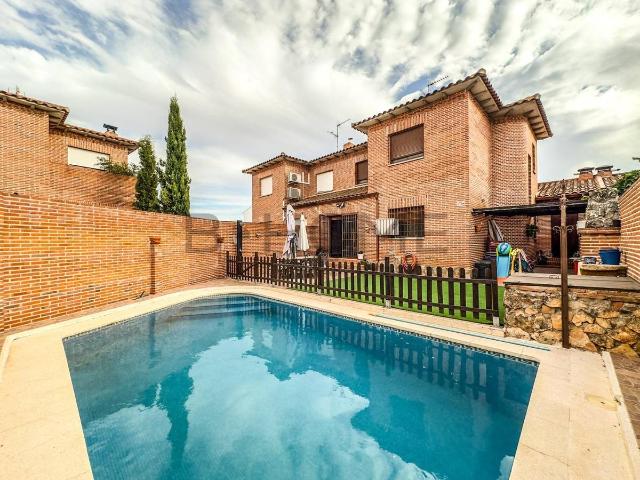 Chalet en venta en Santa Olalla, Toledo